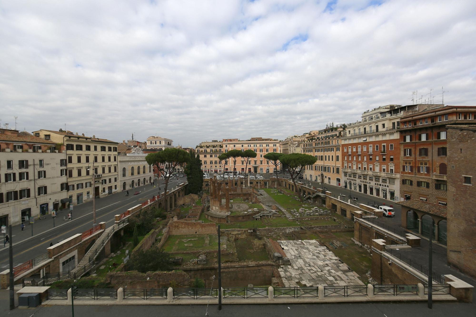 Residenza Gens Julia Bed and Breakfast Rome Buitenkant foto